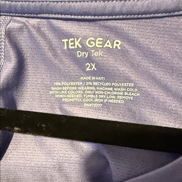 Tek Gear Women's Lilac Short Sleeve Tee - Picture 4 of 4